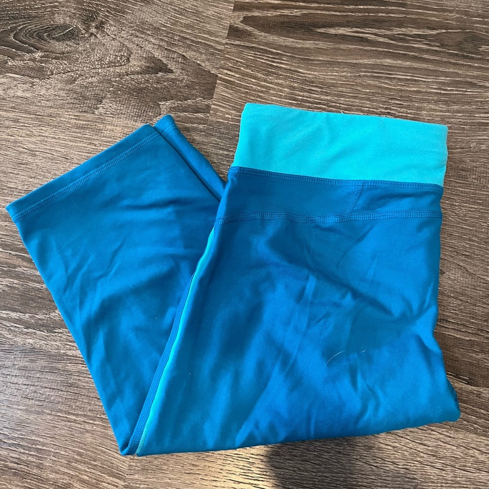 Cropped Blue Leggings -C9 Large